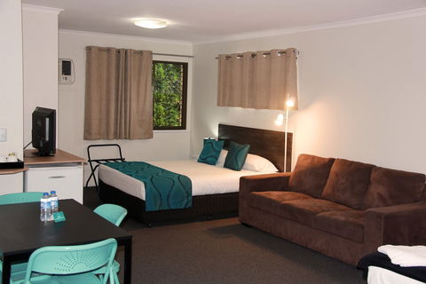 Motel In Nambour - Holiday Find 2