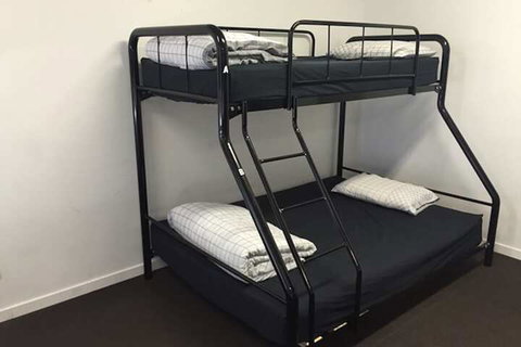 Down Under Hostels - Surfers Paradise - Holiday Find 5