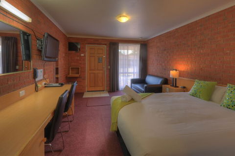 Pevensey Motor Lodge - Holiday Find 5