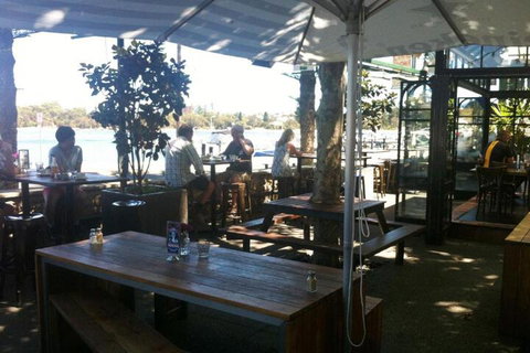 Tani Hill - Holiday Find 0