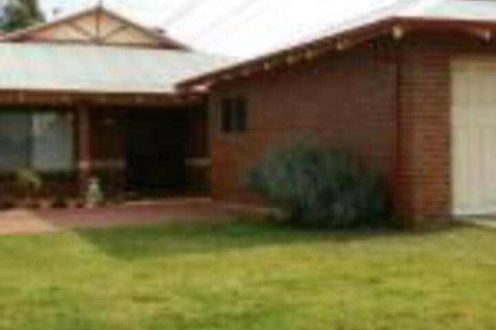 Applecross WA Holiday Find