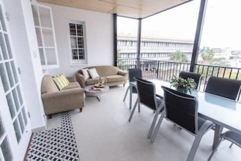 Carrington Manor - Holiday Find 4