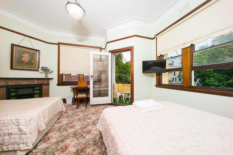 East Sydney Hotel - Holiday Find 7