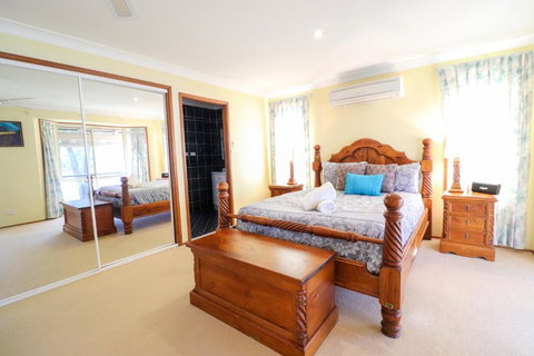 Kingfisher LakeHouse - Holiday Find 4