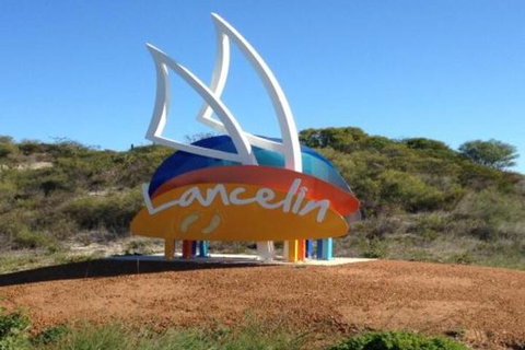 Lous Place - Holiday Find 0