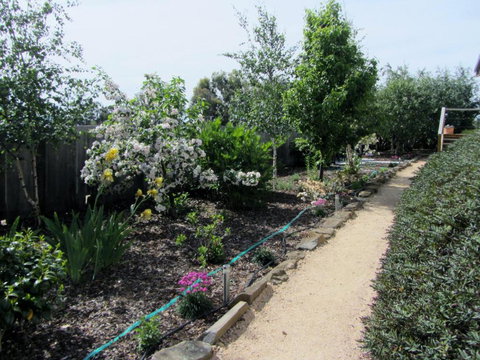 Elm Trees Accommodation At Ross - Holiday Find 3