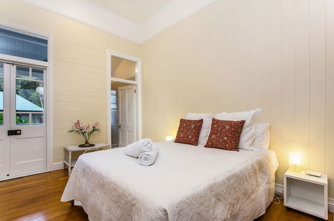 A PERFECT STAY - Bangalla Estate - Holiday Find 4