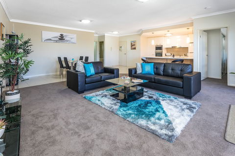 Sutton Beach Apartments - Holiday Find 1