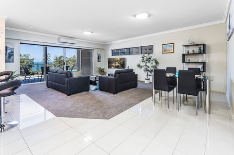 Sutton Beach Apartments - Holiday Find 6