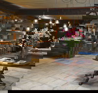 One Paddock Currency Creek Winery Villas - Holiday Find