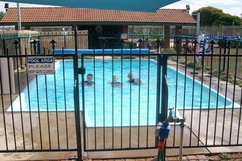 Rivergum Motel - Holiday Find 4