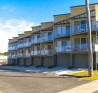 Seaspray Apartments - Holiday Find
