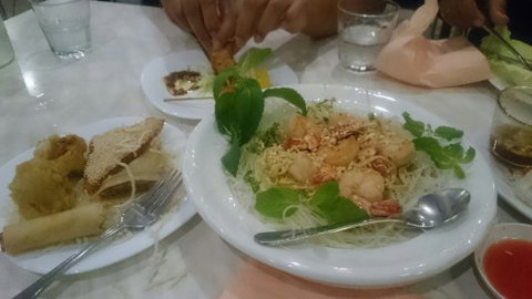 Viet Hoa Cafe Restaurant - Holiday Find 0