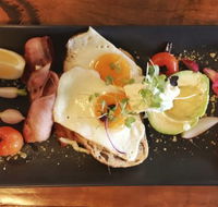 Odd Spot Cafe - Holiday Find