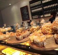 Cafe Jas - Holiday Find