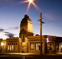 Central Hotel Bistro - Holiday Find