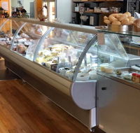 Farmhouse Deli and Cafe - Holiday Find