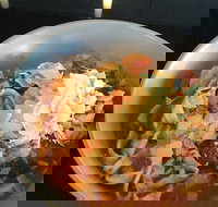 Hollywood Cafe Benalla - Holiday Find