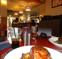 Morwell Central Bar  Bistro - Holiday Find