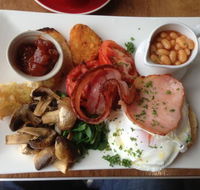 So Swish Cafe - Holiday Find