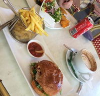 Supreme Bar and Restaurant - Holiday Find