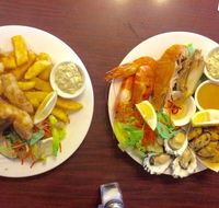 The Mallacoota Hotel Motel Family Bistro - Holiday Find