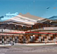 Tungamah Hotel's Restaurant - Holiday Find