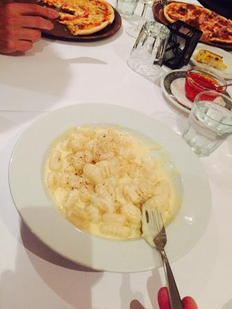 La Bora Pizzeria - Holiday Find 0