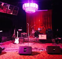 Lazybones Lounge Restaurant  Bar - Holiday Find