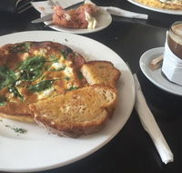 Degani Bakery Cafe - Holiday Find