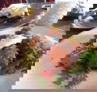 Dragonfly Cafe - Holiday Find