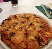 La Cantina Restaurant  Pizzeria - Holiday Find