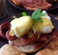 KaDeli Gourmet Deli Cafe - Holiday Find