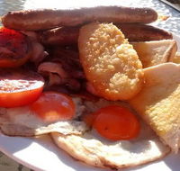 The Nibble Inn - Holiday Find