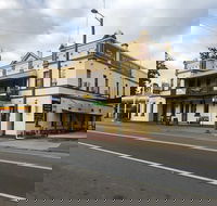 Horse and Jockey Hotel - Holiday Find