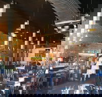 SYLO Bar  Cafe - Holiday Find