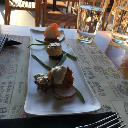 Chaki Chaki Japanese Restaurant & Bar - Holiday Find 0