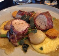 Belluci's Trattoria - Holiday Find