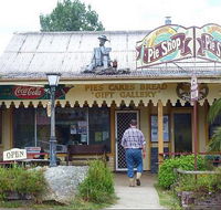 Bemboka Pie Shop - Holiday Find