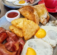 Caph's Restaurant  Cafe Bar - Holiday Find