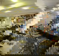 Restaurant  Bar 203 - Holiday Find