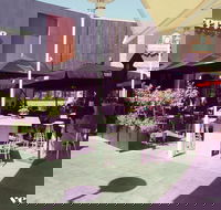 Verve Bar  Kitchen - Holiday Find