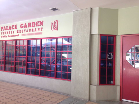 Palace Garden - Holiday Find 0