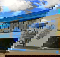 Branches Restaurant - Holiday Find