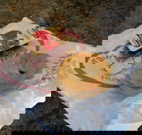 Tas's Bakery - Holiday Find