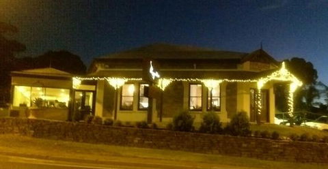 Mangosteen Restaurant - Holiday Find 0