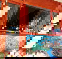 Jewells Fine Food - Holiday Find