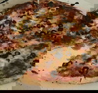 Broadway Pizza - Holiday Find