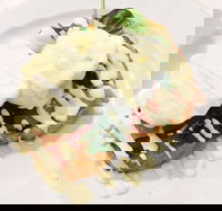 Cafe Topiary - Holiday Find