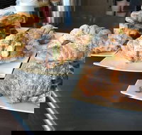 Deja Bru Cafe - Holiday Find